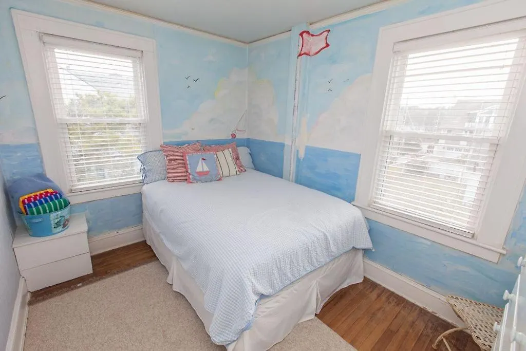 Shoreline Cottage - Oceanfront - North End Vb Virginia Beach