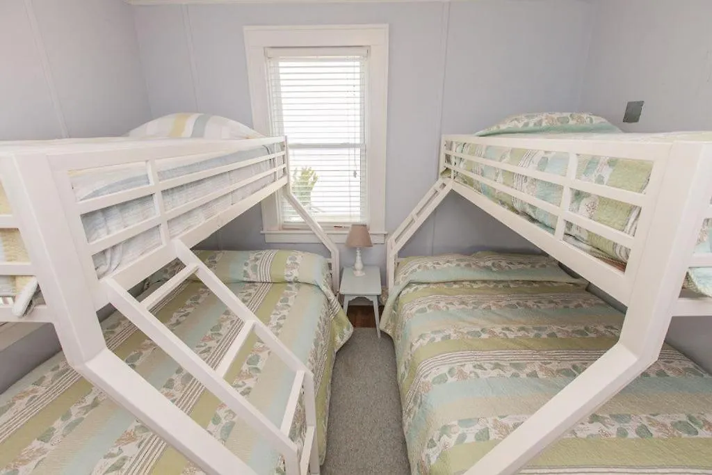Shoreline Cottage - Oceanfront - North End Vb Virginia Beach Vakantiehuis